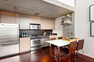 5 855 Folsom 315 kitch